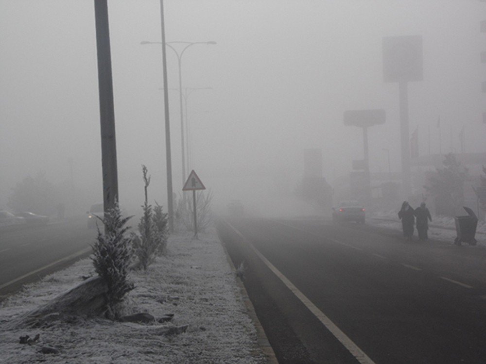 Kars’ta Asayiş Ve Hava Ulaşımına Sis Engeli