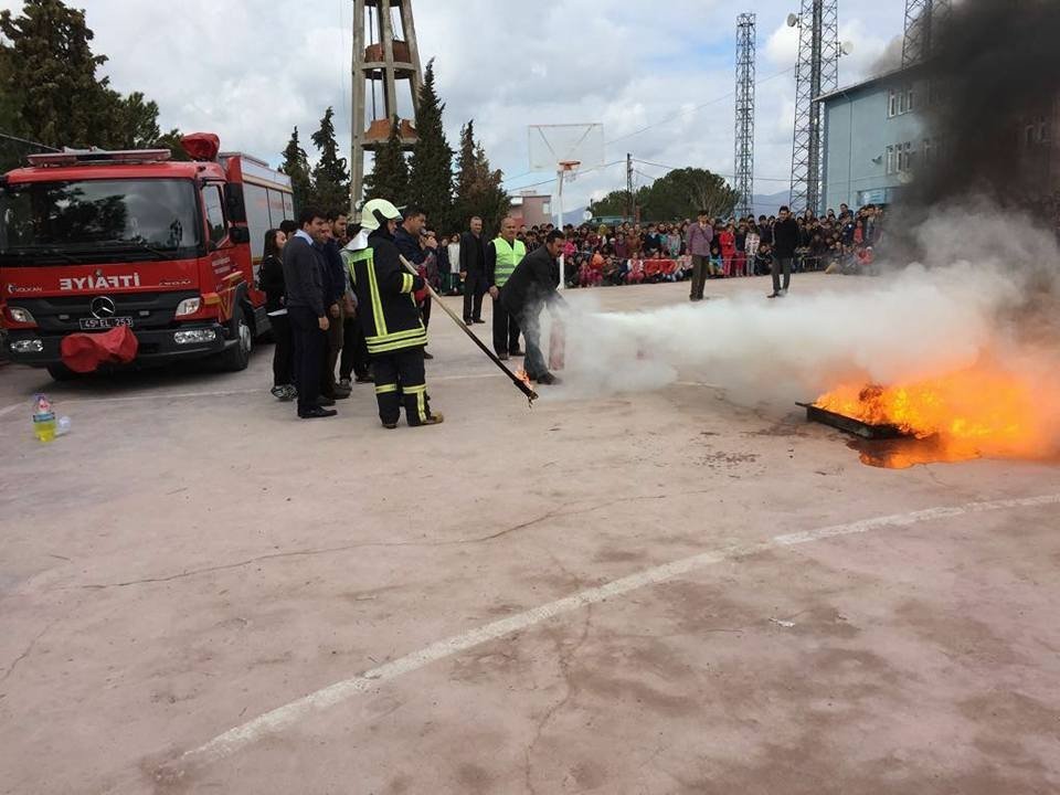 Yangınla Nasıl Mücadele Edeceklerini Öğrendiler