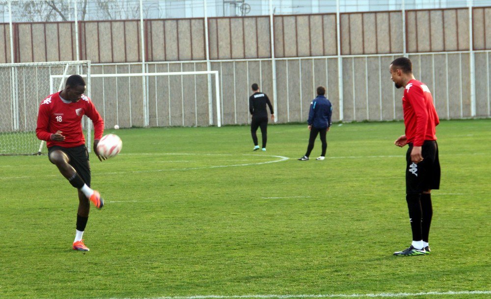 Samsunsporlu Futbolcular İlerisi İçin Umutlu