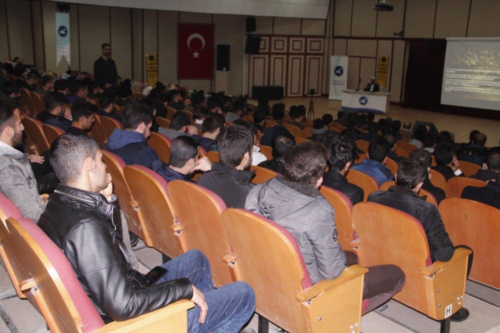 Yyü’de “Günümüz İslam Gençliği” Semineri