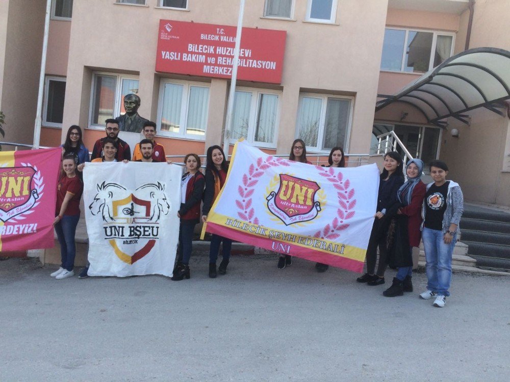 Ultraslan Bilecik Uni Grubu Yaşlılarla Buluştu