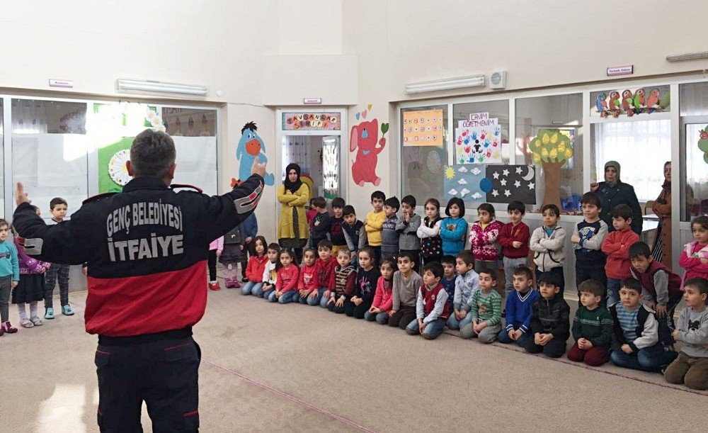 Genç’te İtfaiye, Öğrencilerle Tatbikat Yaptı