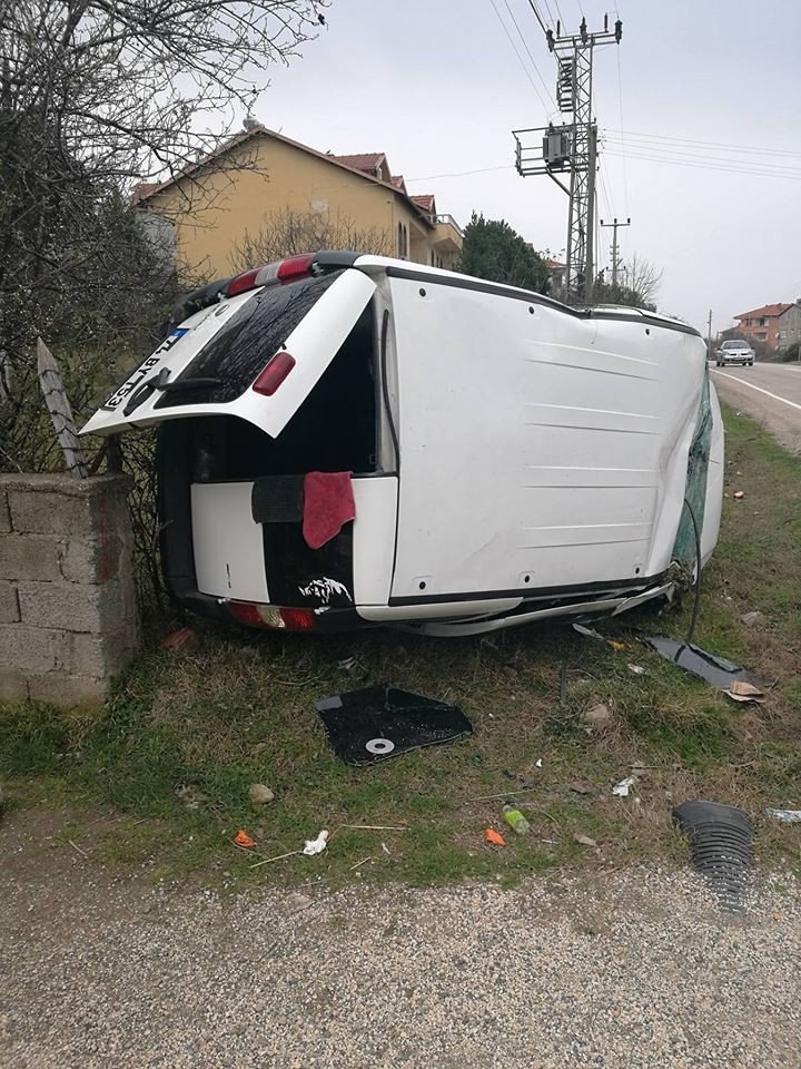 Cide’de Trafik Kazası: 1 Yaralı