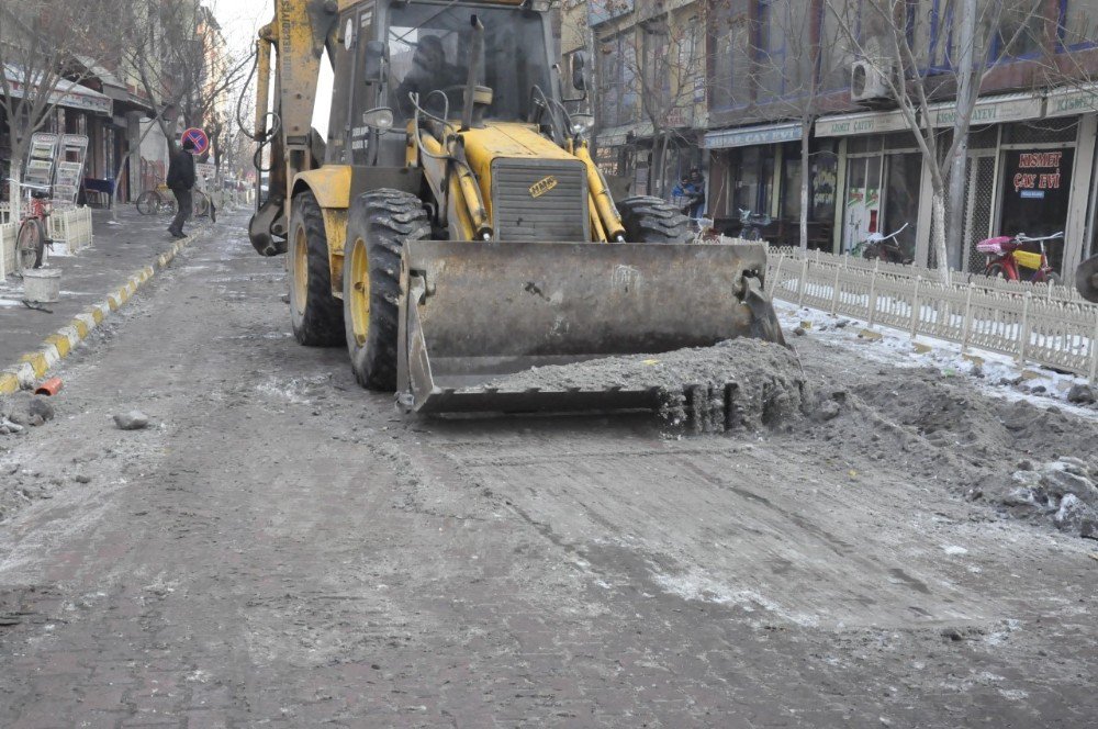 Iğdır Belediyesi Kar Temizleme Çalışması