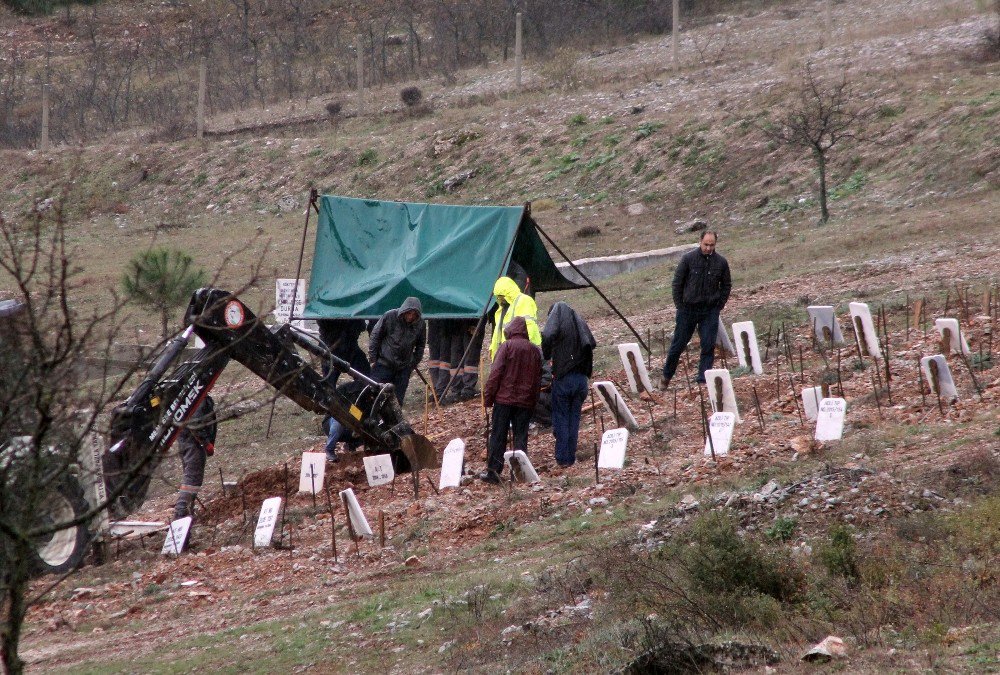 64 Gün Sonra Eşinin Cesedine Ulaştı