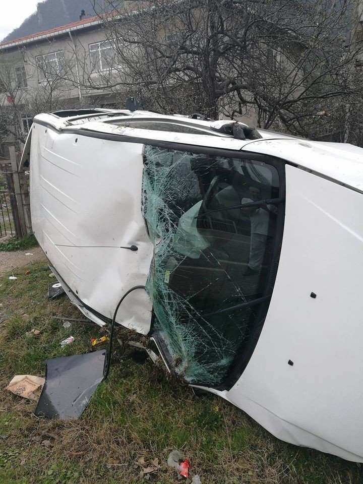 Cide’de Trafik Kazası: 1 Yaralı