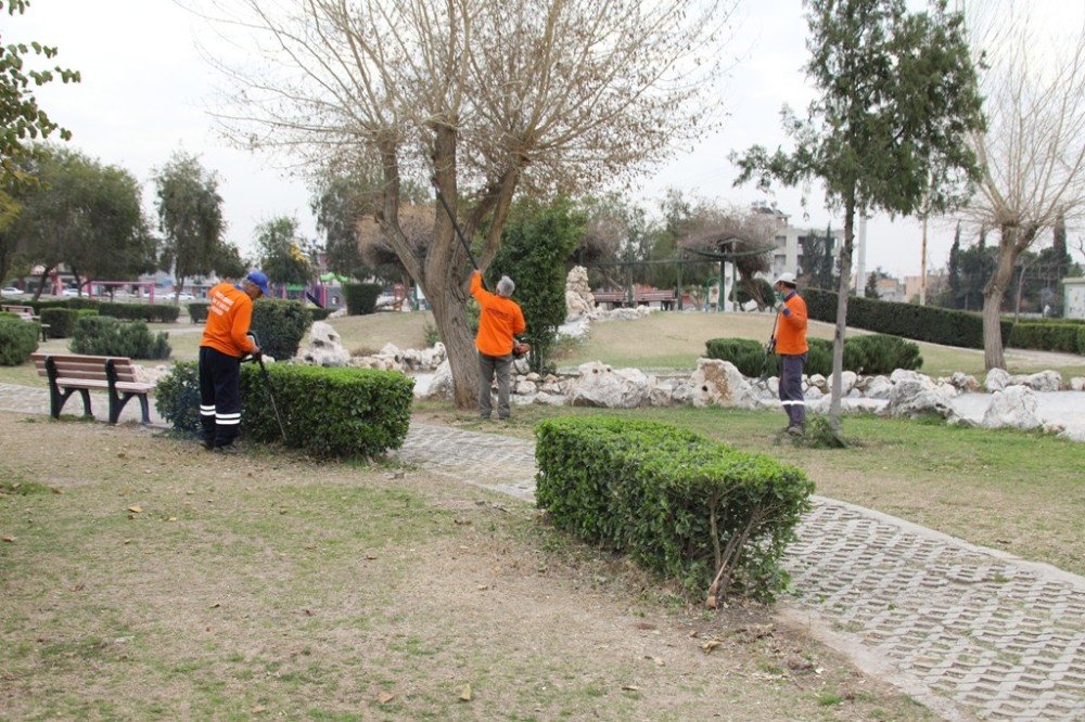 Yüreğir’de Parklar Yenileniyor