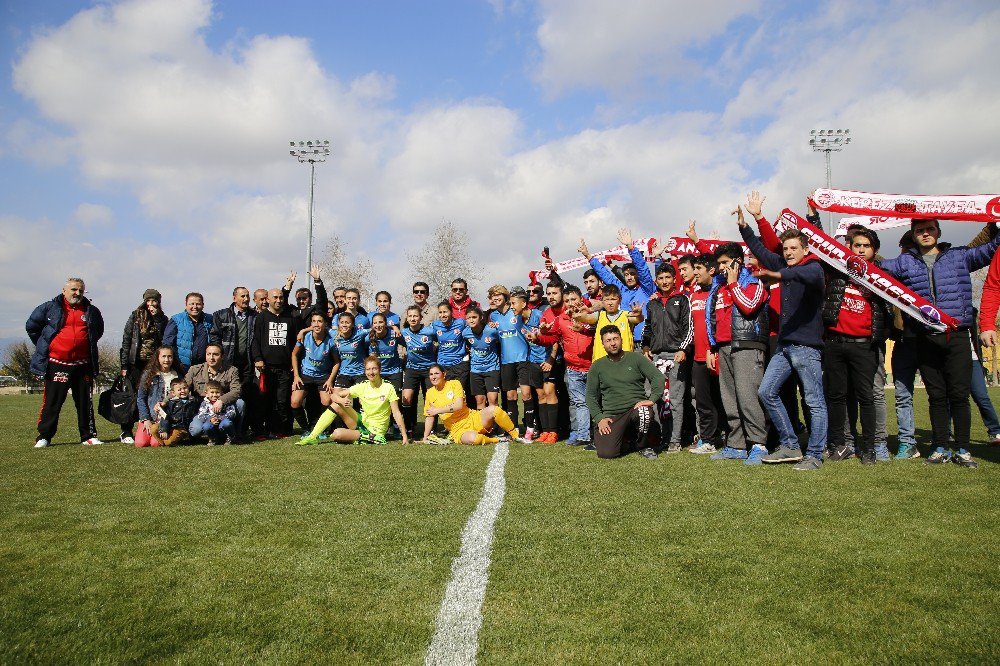 1207 Antalya Döşemealtı Belediye Spor’dan Hazırlık Maçı