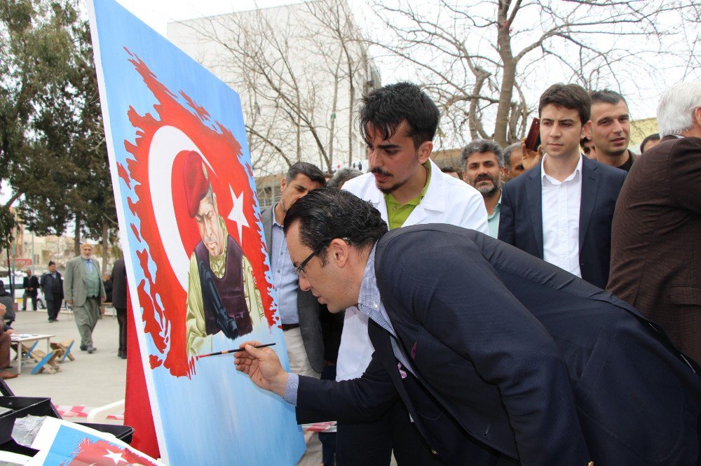 Annesinin Rüyasında Gördüğü Şehit Ömer Halisdemir’i Tuvale Çizdi