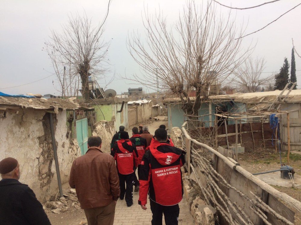 İhh Acil Kurtarma Ekibi Deprem Bölgesinde