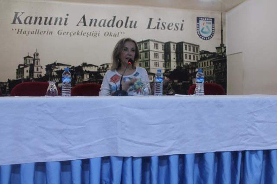 Yazar Canan Tan Trabzon’da