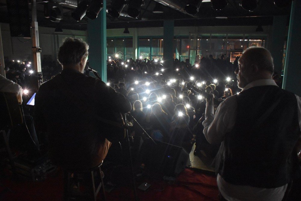 Alternatif Sahne Bir Efsaneyi Ağırladı