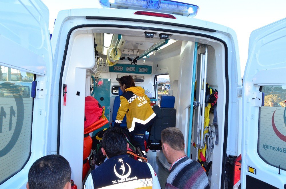 Antalya’da Trafik Kazası: 1 Ölü, 3 Yaralı