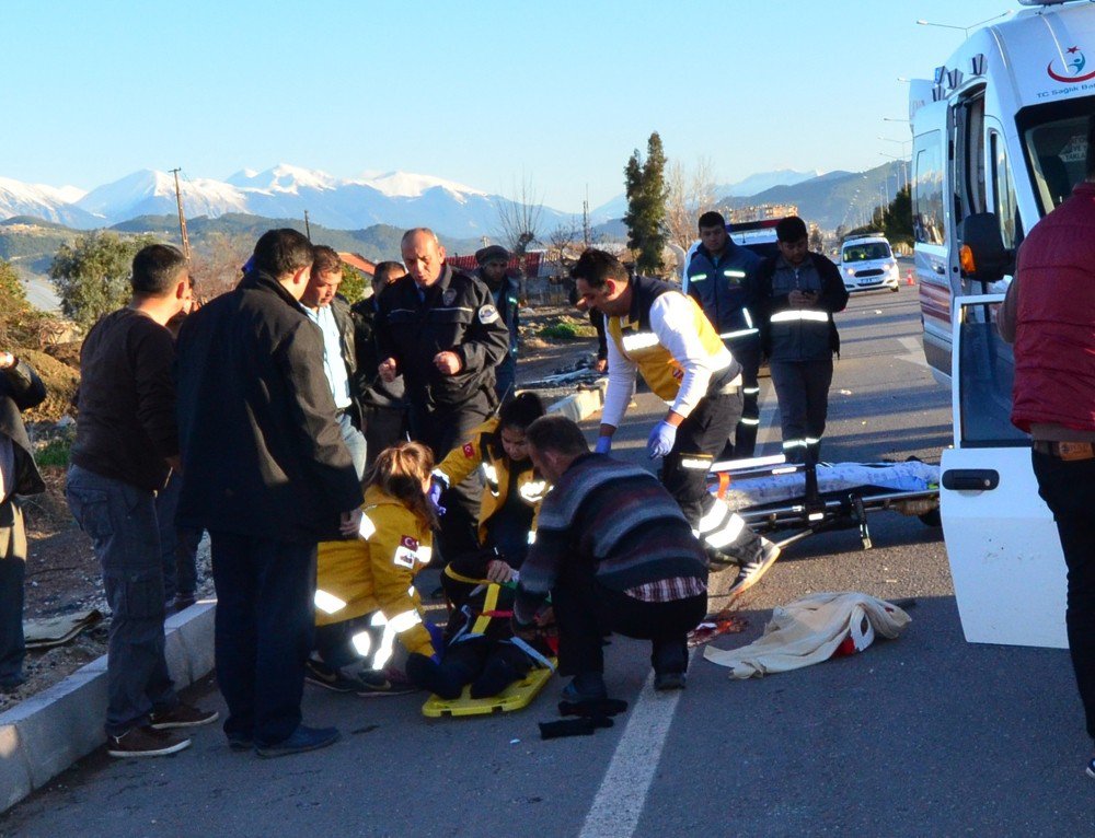 Antalya’da Trafik Kazası: 1 Ölü, 3 Yaralı