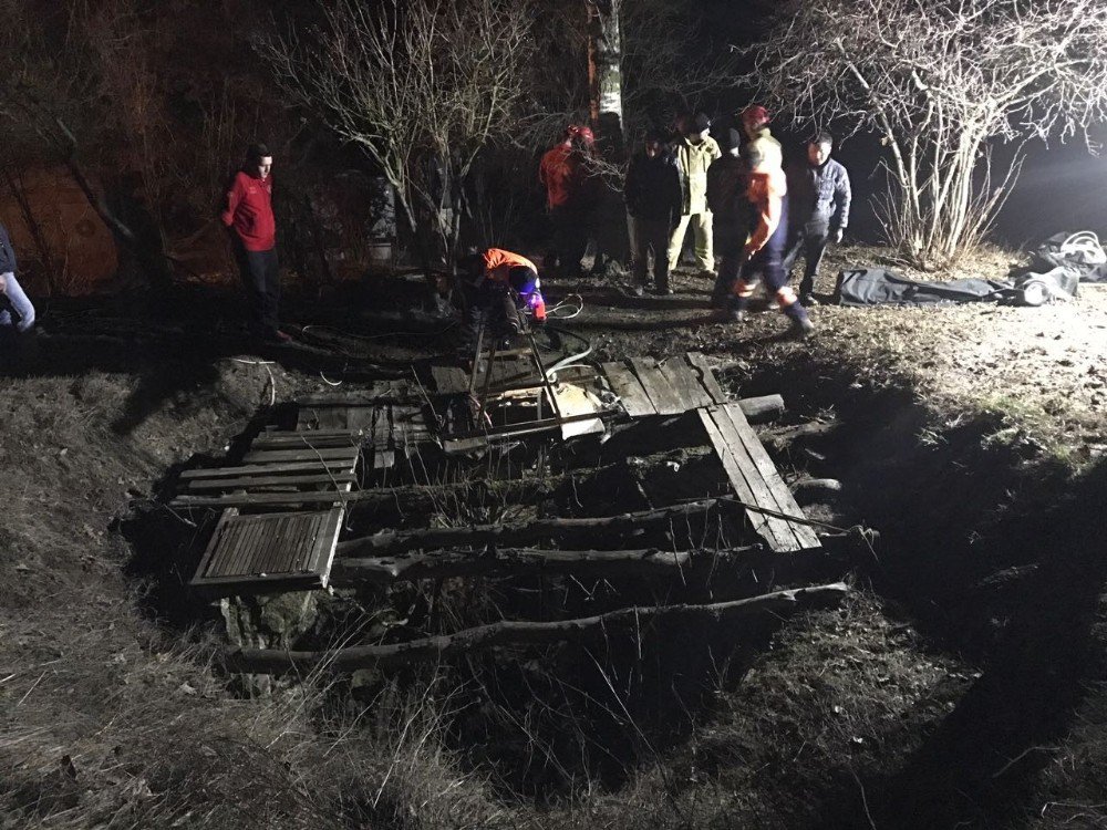 40 Metrelik Kuyuya Düşen Genç Hayatını Kaybetti