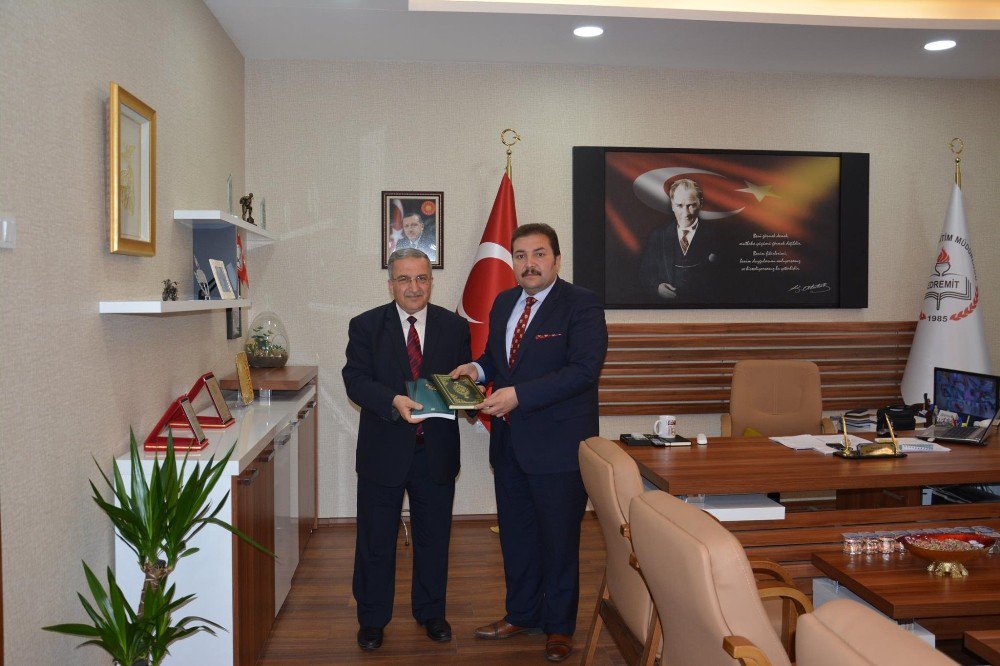 Müftüden, Edremit Milli Eğitim Müdürlüğüne Ziyaret