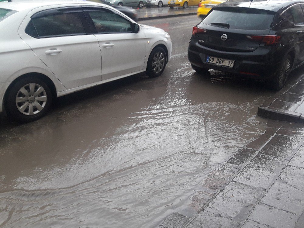 Başkent’te Sağanak Yağmur