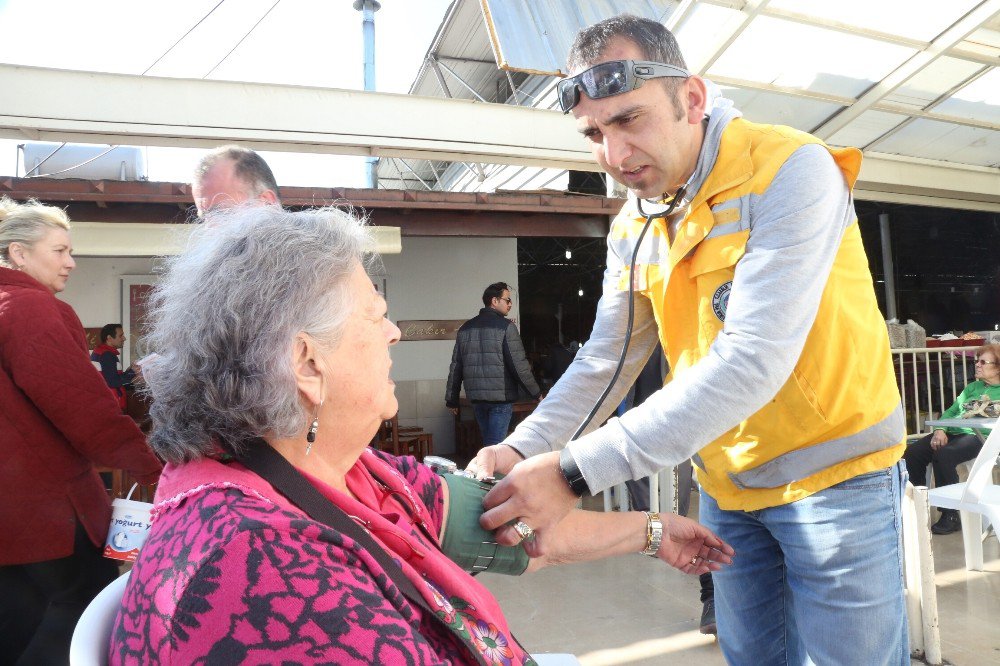 Bodrum’da Vatandaşların Şeker Ve Tansiyonu Ölçüldü