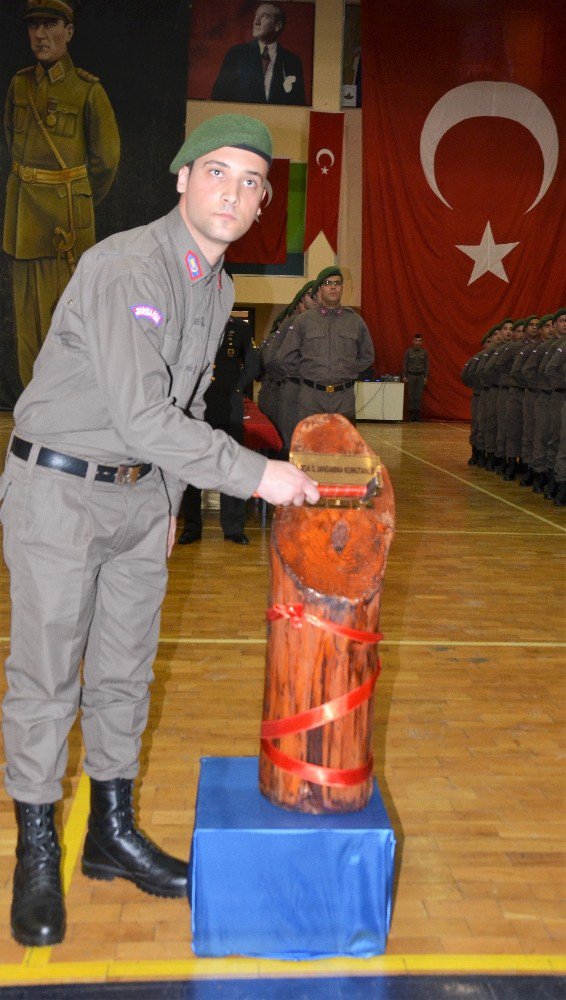 Vatan İçin And İçtiler