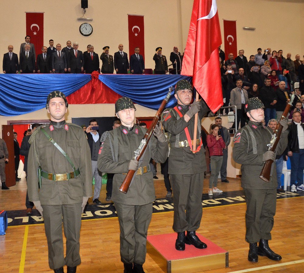 Vatan İçin And İçtiler