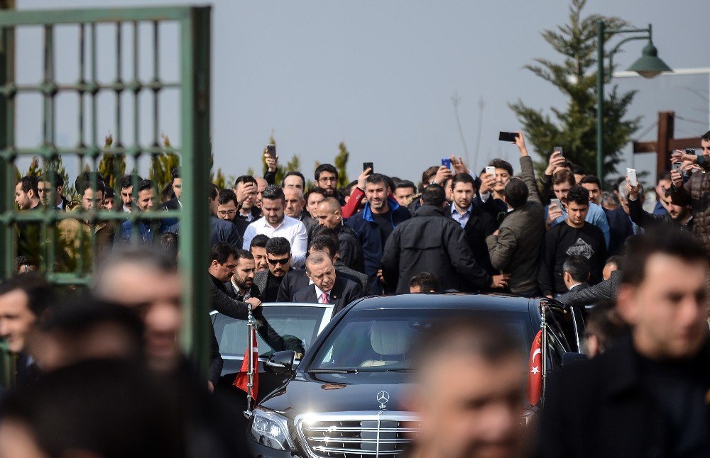 Cumhurbaşkanı Erdoğan Cuma Namazını Üsküdar Hz. Ali Camii’nde Kıldı