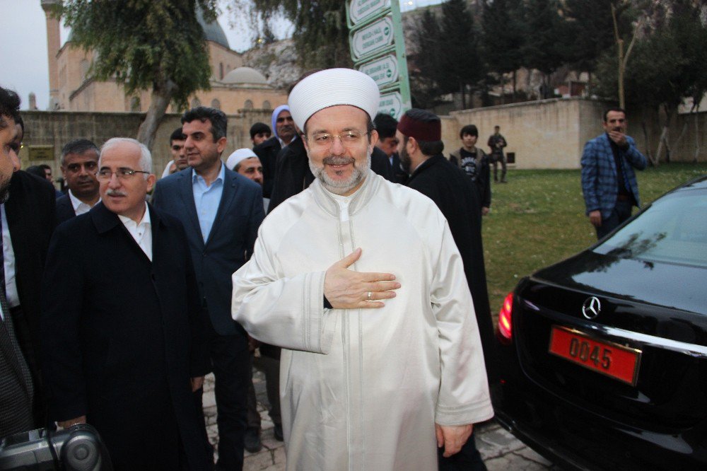 Başkan Görmez, Vatandaşlarla Sabah Namazında Buluştu