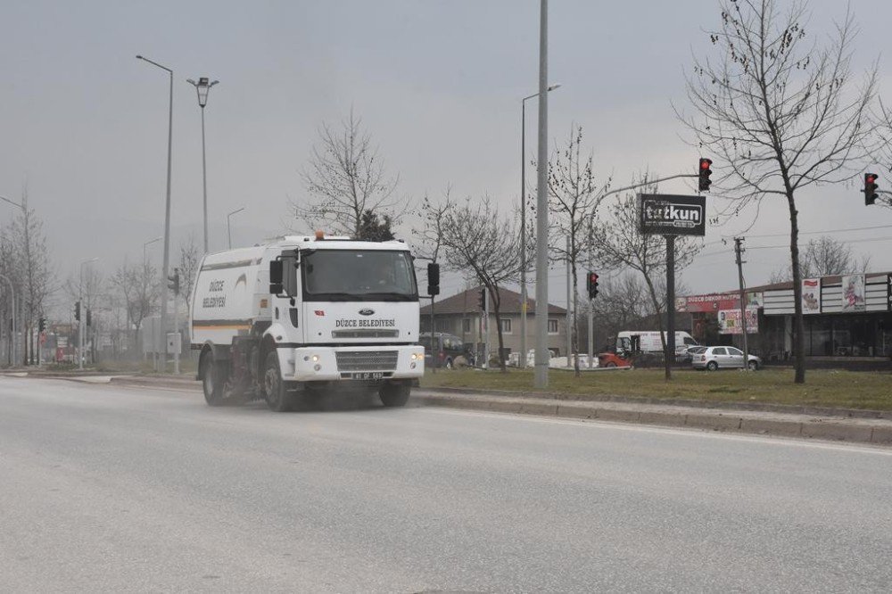 Temizlik Çalışmaları Çevre Yollarından Başladı