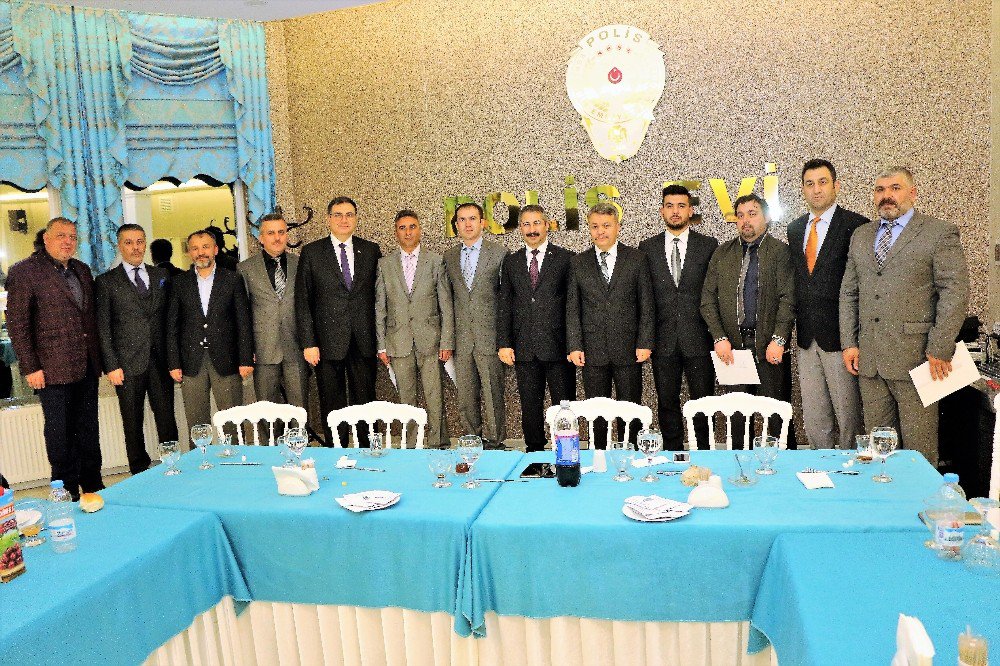 Eskişehir Emniyet Müdürlüğünün “Ayın Personeli” Seçme Uygulaması Devam Ediyor