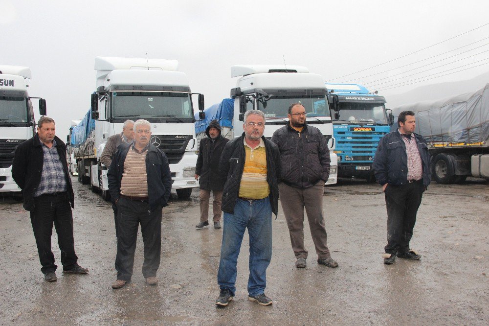 İskenderun Limanında Tır Şoförlerinin Tuvalet İsyanı