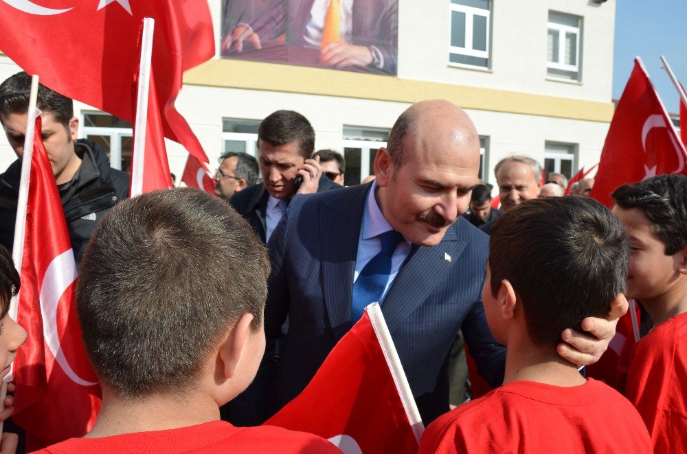 Şehit Kaymakam Safitürk Ortaokulu’nun Açılışında Ailesi Gözyaşlarına Boğuldu