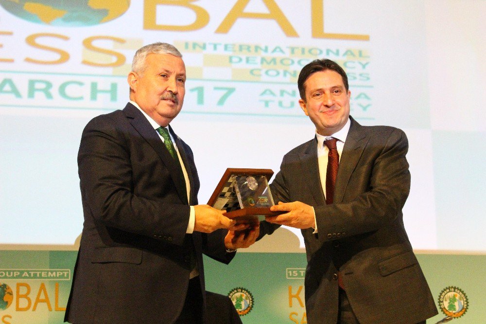 Batuhan Yaşar:“3 Gün Daha Devam Etseydi O Stüdyodan 3 Gün Daha Çıkmazdık”