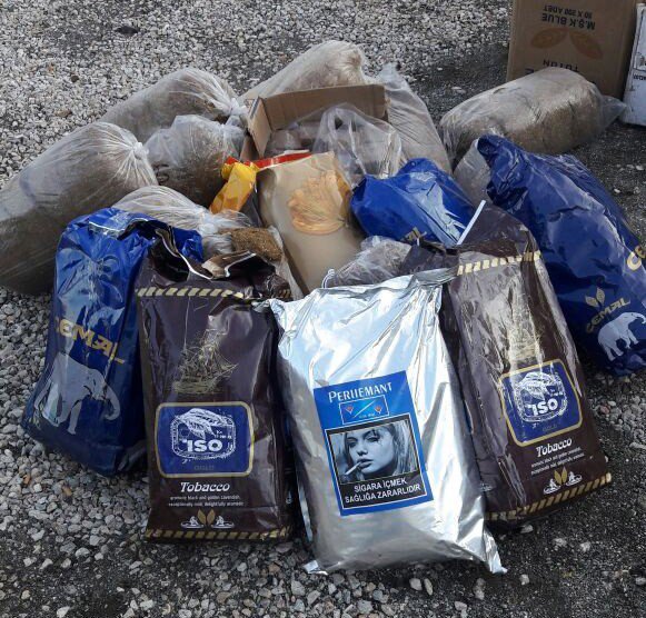 Köyceğiz’de Kaçak Tütün Ve Makaron Ele Geçirildi