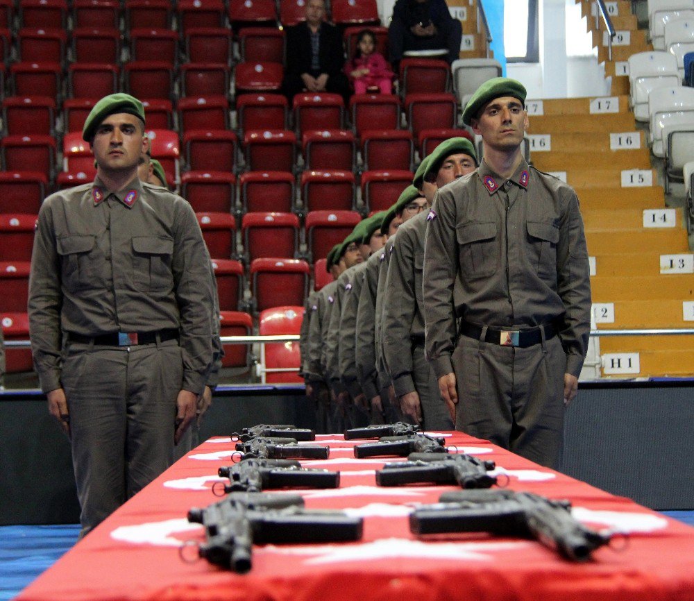 Jandarmada Duygulandıran Yemin Töreni