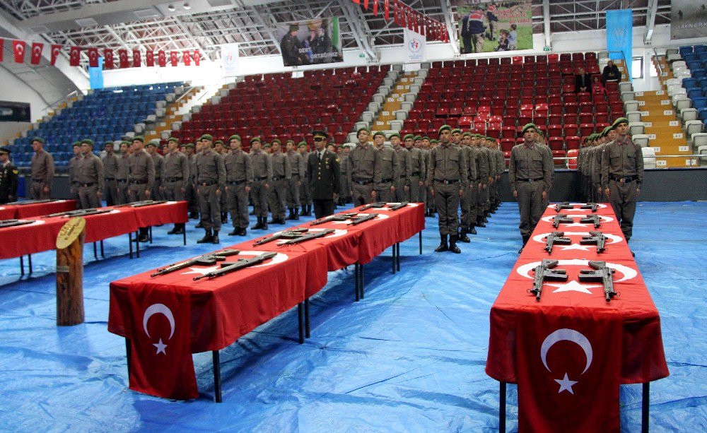 Jandarmada Duygulandıran Yemin Töreni