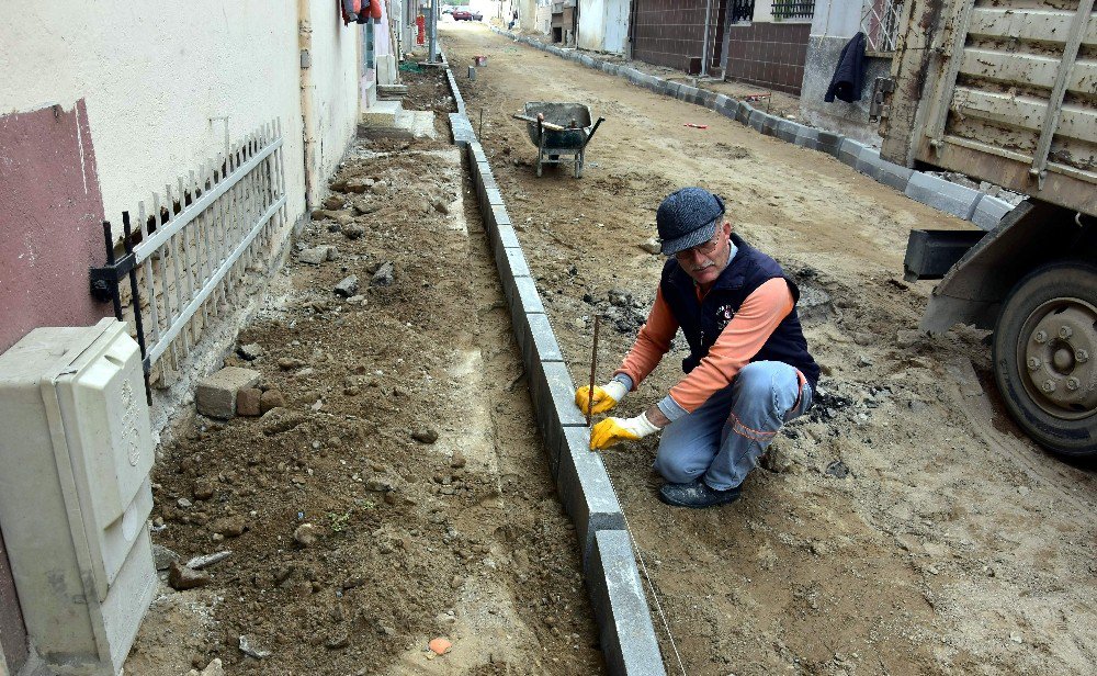 Nazilli Belediyesi Yol Çalışmalarına Hız Kesmeden Devam Ediyor