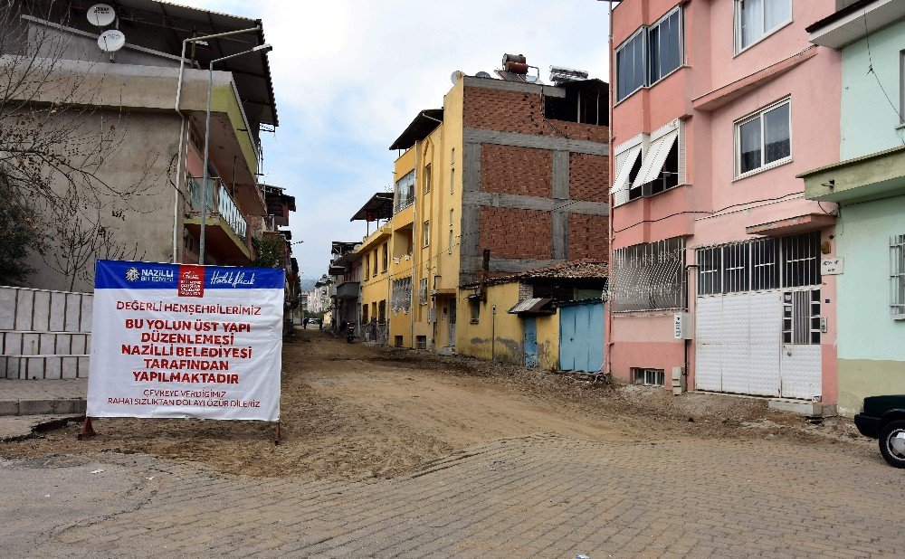 Nazilli Belediyesi Yol Çalışmalarına Hız Kesmeden Devam Ediyor