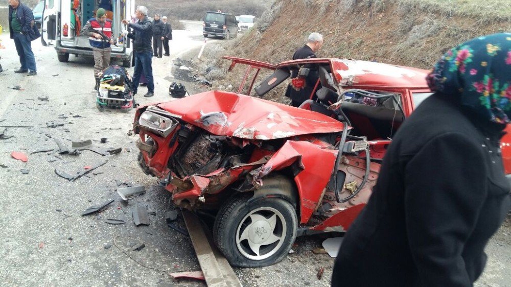 Osmaneli’de Trafik Kazası, 1 Ölü 4 Yaralı