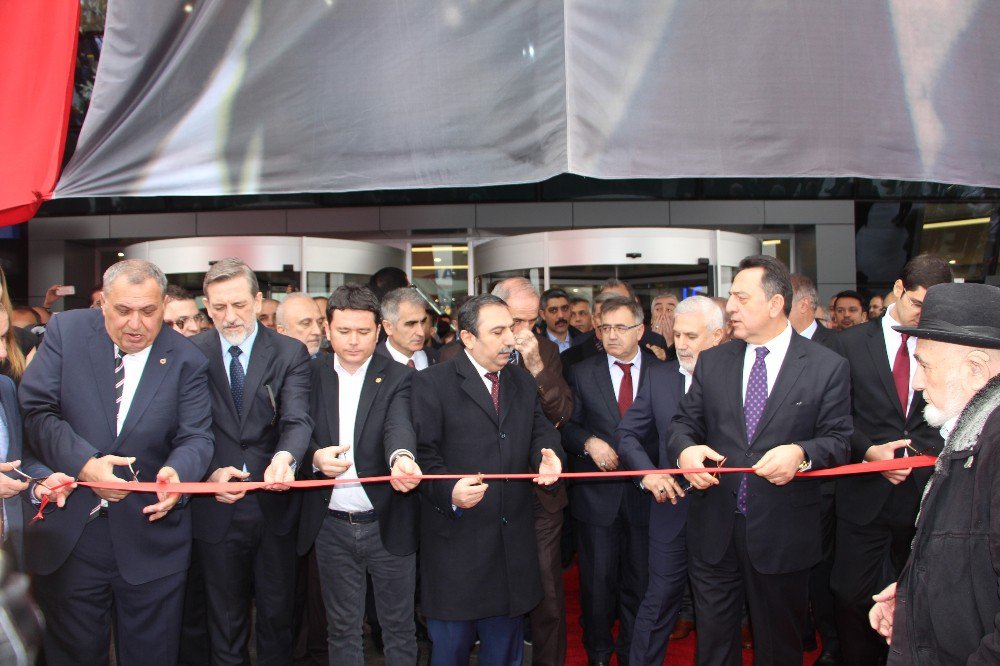 Özdilekpark Avm Görkemli Törenle Açıldı