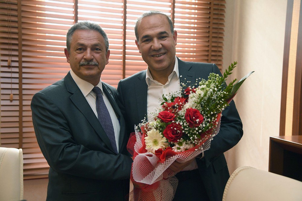 Alevi Derneklerinden Başkan Sözlü’ye Tam Destek