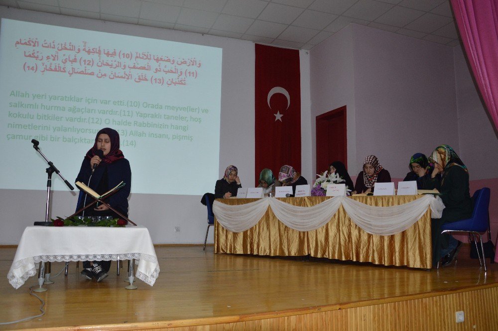 Niksar’da “Kur’an-ı Kerim’i Güzel Okuma” Yarışması