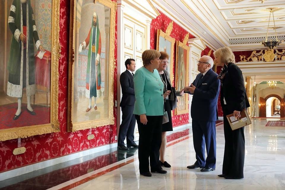 Tunus Cumhurbaşkanı Essebsi, Almanya Başbakanı Merker’i Kabul Etti