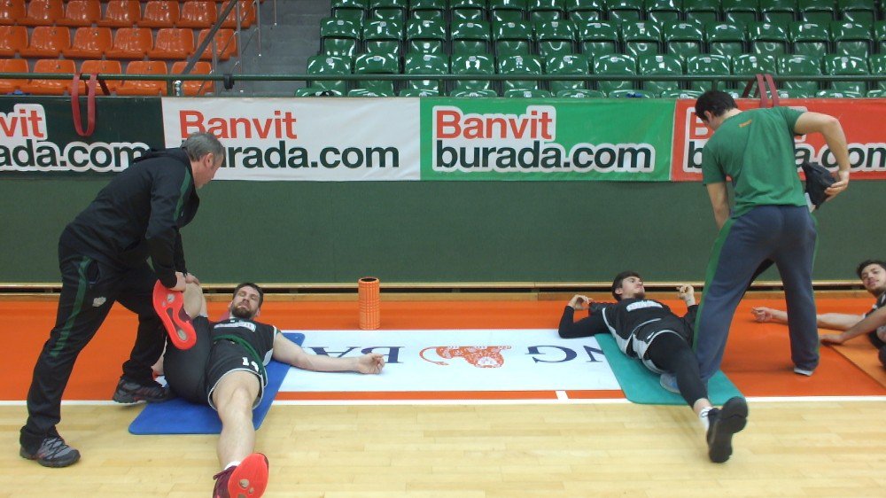 Banvit Türkiye Kupası’nı Bandırma’ya Getirdi