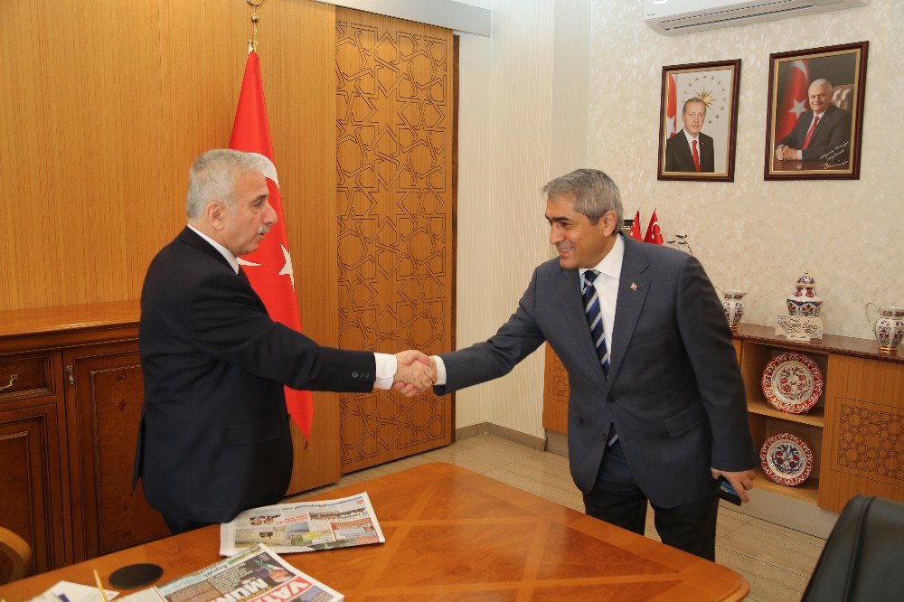 Vali Kamçı’ya Deprem Haftası Ziyareti