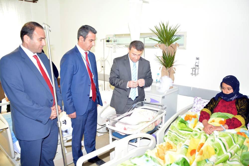 Patlamada Şehit Olan Bekçinin Adı Yeğenine Verildi