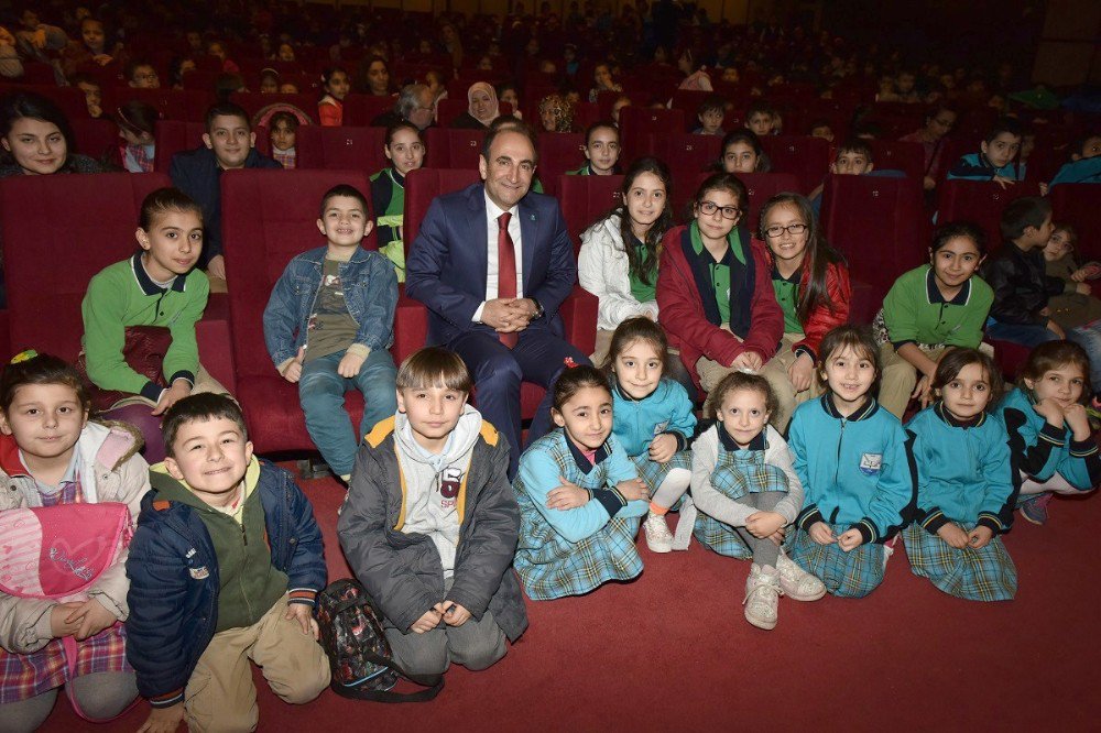 Çocuklara Renkli Dünyanın Kapıları Yıldırım’da Açılıyor