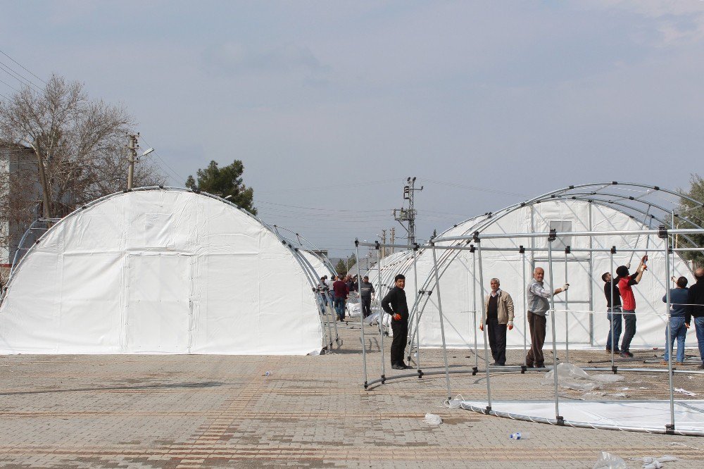 Deprem Bölgesine Çadır Derslikler Kuruldu