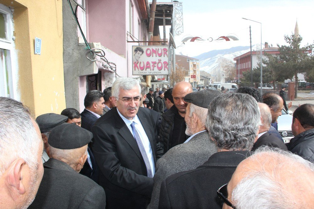 Öz: “Vesayetçileri Sandığa Gömeceğiz”