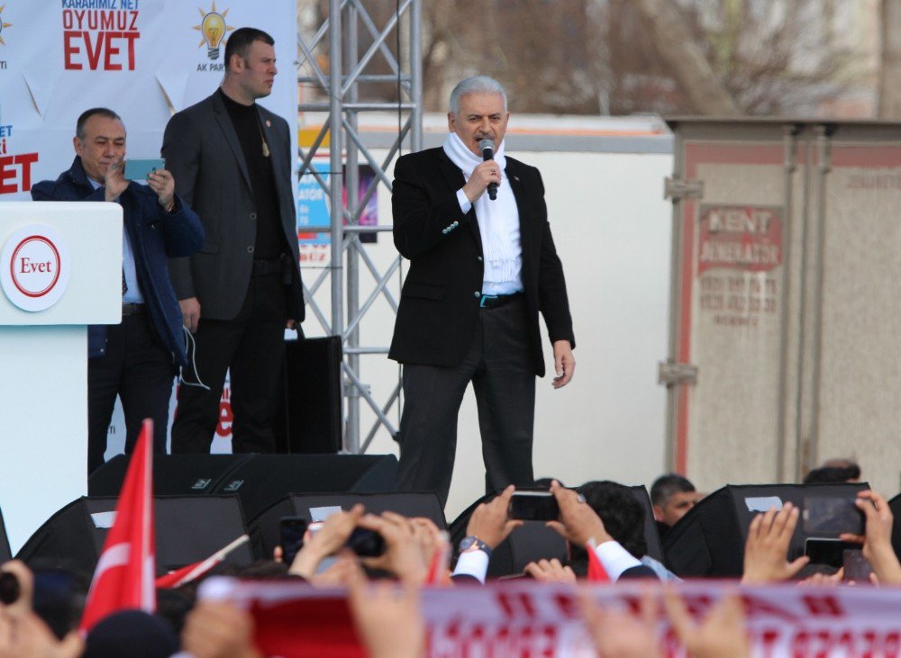 Başbakan Binali Yıldırım, “Alman Makamlarının İyi İlişkilerle Bağdaşmayan Tutumlarını Gözden Geçirmeye Davet Ediyorum”