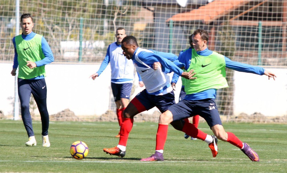 Antalyaspor, Galatasaray Maçı Hazırlıklarını Tamamladı