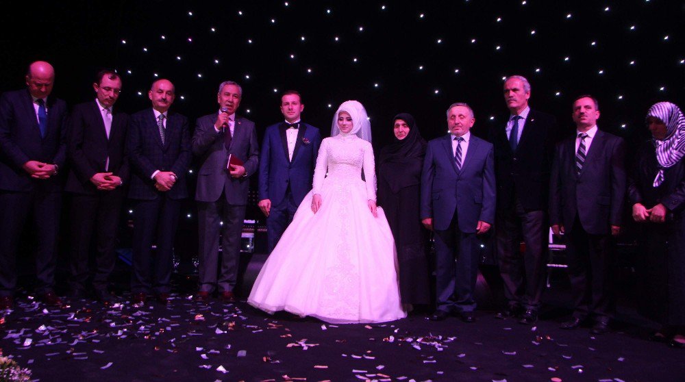 Bakan Müezzinoğlu Nikah Şahidi Oldu